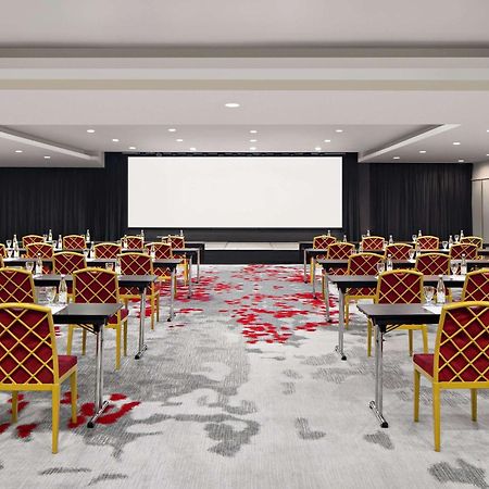 Novotel Jakarta Gajah Mada Экстерьер фото